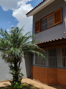 Sobrado em Vila Augusta, Guarulhos/SP de 327m² 4 quartos à venda por R$ 1.349.000,00