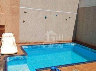 Casa com piscina e churrasuqueira - 3 dormitórios, suite - manoel penna - r$ 2.500