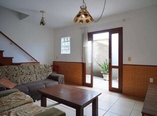 Casa em condomínio fechado com 2 quartos para alugar no campeche, florianópolis por r$ 4.250