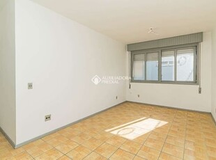 Kitnet / stúdio para alugar na avenida protásio alves, 4495, petrópolis, porto alegre, 28 m2 por r$ 800