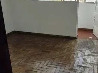 Alugo quarto feminino individual centro de Belo Horizonte 700$ tudo incluso