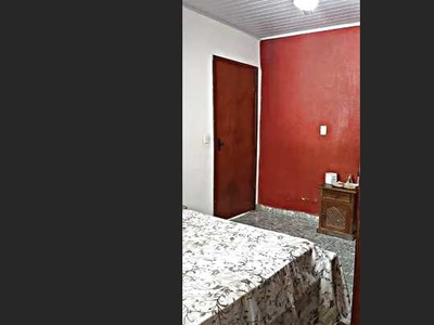 Aluguel Casa 3 quartos, sala ampla, quinta grande com árvores frutíferas.- Leia o anúncio