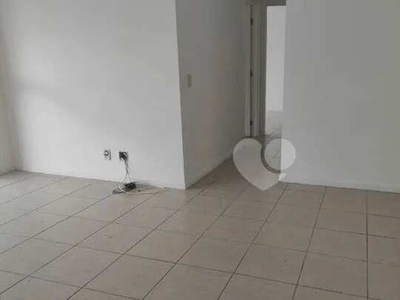 Apartamento com 2 dormitórios para alugar, 69 m² por R$ 3.777,00/mês - Barra da Tijuca - R
