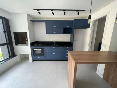 Apartamento com 2 dormitórios sendo uma suíte para alugar, 68 m² por R$ 2.590/mês - Itoupa