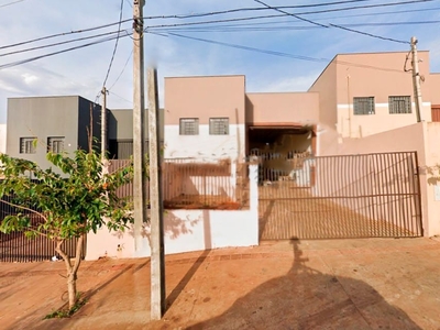 Apartamento em Jardim Tropical, Londrina/PR de 311m² à venda por R$ 499.000,00