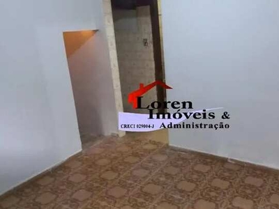 Casa 2 dormitórios de fundos, Vila Margarida Sv!