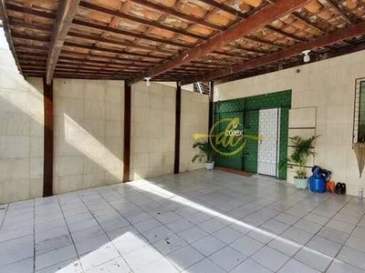 Casa a venda com 3 suítes em Cidade dos Funcionários - Fortaleza - CE