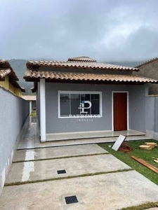 Casa com 2 dormitórios à venda, 90 m² por R$ 410.000 - Itaipuaçu - Maricá/RJ