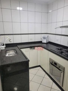 Casa com 3 dormitórios para alugar, 100 m² por R$ 1.800,00/mês - Itaquera - São Paulo/SP