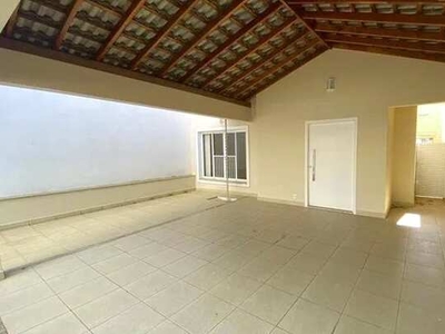 Casa com 3 dormitórios para alugar, 200 m² por R$ 4.855/mês - Condomínio Aldeia de España