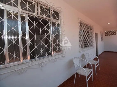 Casa de Vila à venda, 2 quartos, 3 vagas, Marechal Hermes - RIO DE JANEIRO/RJ