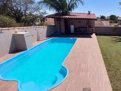 Casa independente com piscina no Caminho de Búzios