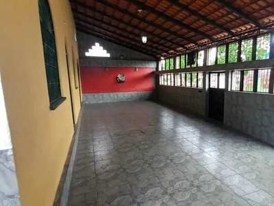 Casa para aluguel e venda no Planalto, Conj Flamanal, com 300 m², 3 quartos em Manaus - Am