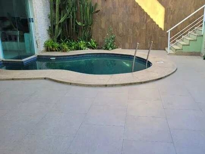 Casa TRIPLEX com piscina para aluguel com 3 quartos, sendo 2 suítes, no Jardim Santo Anton