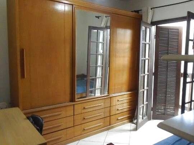 Charmoso quarto com banheiro individual na Taquara -RJ
