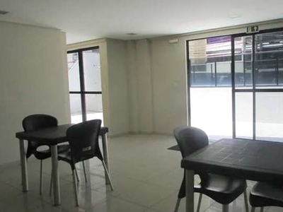 EXCELENTE APARTAMENTO COM VARANDA, SALA DE ESTAR E JANTAR, 03 QUARTOS (01 COM ARMÁRIO), S