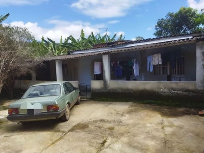 Excelente casa de 3/4 com lote de +-330 metros