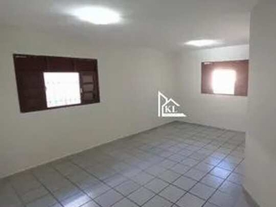 Linda casa com Piscina - 3 quartos - Prox. ao Salesiano