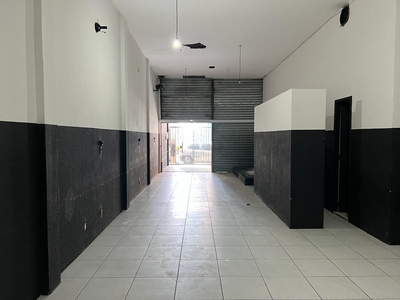 Ponto em Pernambués, Salvador/BA de 180m² para locação R$ 3.500,00/mes