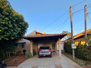 Casa com placa solar