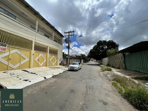 Casa em Jardim Guanabara, Goiânia/GO de 180m² 3 quartos para locação R$ 1.600,00/mes