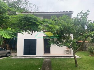 Casa em Morro das Pedras, Florianópolis/SC de 130m² 3 quartos para locação R$ 5.500,00/mes