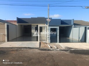 Casa em Uvaranas, Ponta Grossa/PR de 80m² 3 quartos à venda por R$ 338.900,00