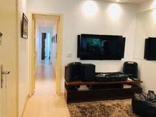 Apartamento à venda em Laranjeiras com 90 m², 2 quartos, 1 suíte, 1 vaga