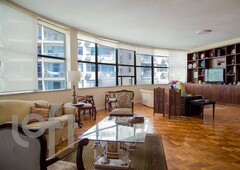 Apartamento à venda em Copacabana com 230 m², 3 quartos, 2 suítes, 2 vagas