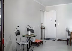 Apartamento à venda em Alto da Lapa com 66 m², 3 quartos, 1 suíte, 1 vaga