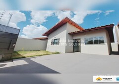 Casa Térrea com 4 Quartos à Venda por R$ 1.790.000