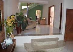 Sobrado residencial à venda com 4 quartos, Residencial das Ilhas, Bragança Paulista/SP