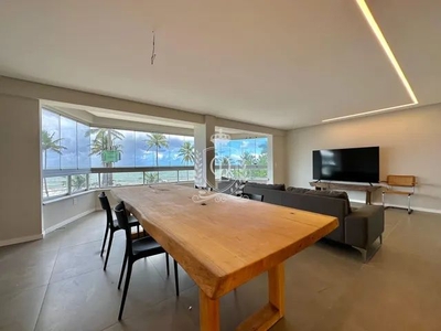 AC-Lindo apartamento Beira Mar com 182m2 totalmente reformado e decorado - Boa Viagem