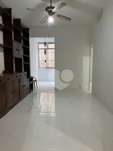 Apartamento com 2 quartos, 55 m² - venda por R$ 550.000 ou aluguel por R$ 3.477/mês - Leme