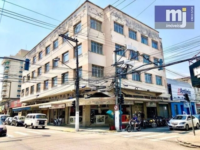 Apartamento com 3 dormitórios para alugar, 80 m² por R$ 1.773,08/mês - Centro - Niterói/RJ