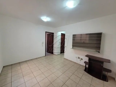 Apartamento na região central com 2 dormitórios.