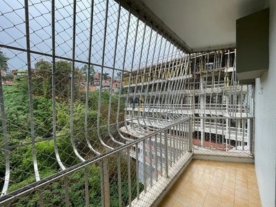 Apartamento para aluguel e venda possui 85 metros quadrados com 2 quartos em Icaraí - Nite
