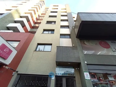 Apartamento um dormitório, no Centro