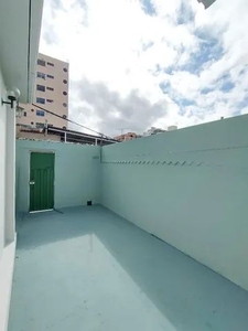 Casa para aluguel, 3 quartos, 2 vagas, Sagrada Família - Belo Horizonte/MG