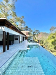 Casa para venda com 450 metros quadrados com 5 quartos em Itaipava - Petrópolis - RJ