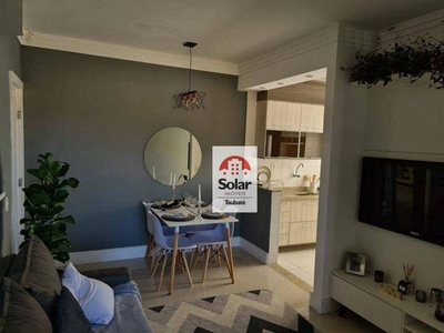 Apartamento com 2 Quartos e 1 banheiro à Venda, 52 m² por R$ 230.000
