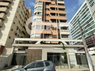 Apartamento com 3 quartos para alugar no centro, itajaí , 135 m2 por r$ 4.800