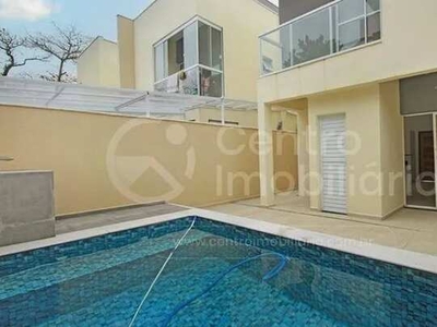 CASA à venda com piscina e 2 quartos em Itanhaém, no bairro Nova Itanhaém
