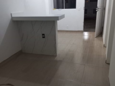 Casa/ alugo com 2 quarto(s)