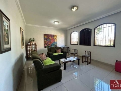 Casa com 4 quartos à venda na rua desembargador viotti de magalhães, 72, santa rosa, belo horizonte por r$ 1.200.000