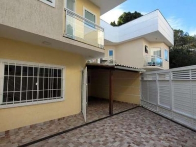 Casa com 4 quartos sendo 3 suítes a venda na pontinha em araruama/rj.