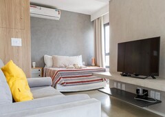 Apartamento à venda em Pinheiros com 32 m², 1 quarto, 1 suíte, 1 vaga