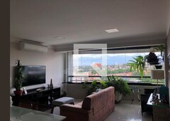 APARTAMENTO no 17º andar com 2 dormitórios e 2 garagens