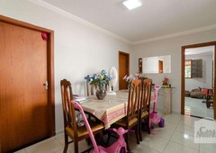 Casa com 2 quartos à venda no bairro Dom Bosco, 183m²
