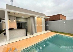 Casa Térrea com 3 Quartos à Venda por R$ 570.000